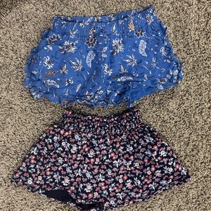 2 pairs of girls Janie and Jack Floral Shorts, size 5